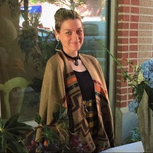 Meet your Posher, Julie